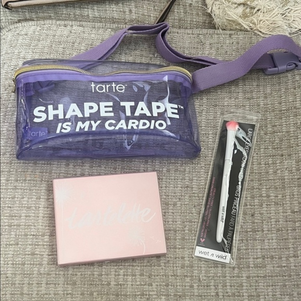 Tarte Purple Fanny Bag &Tarte Palette and Brush and Blush - Picture 1 of 7